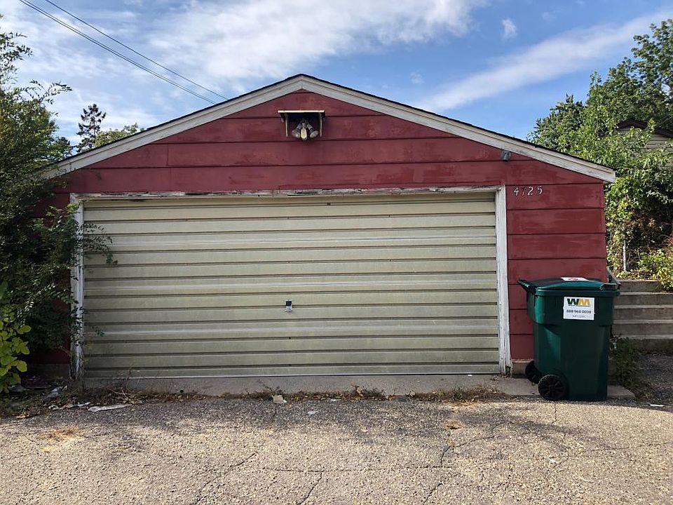 2nd image of 4725 5th St NE