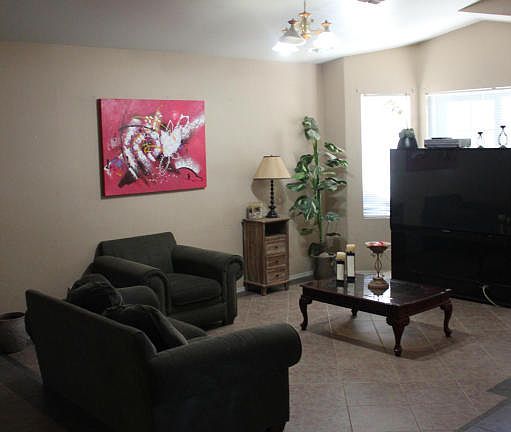3rd image of 5301 N 79th Dr