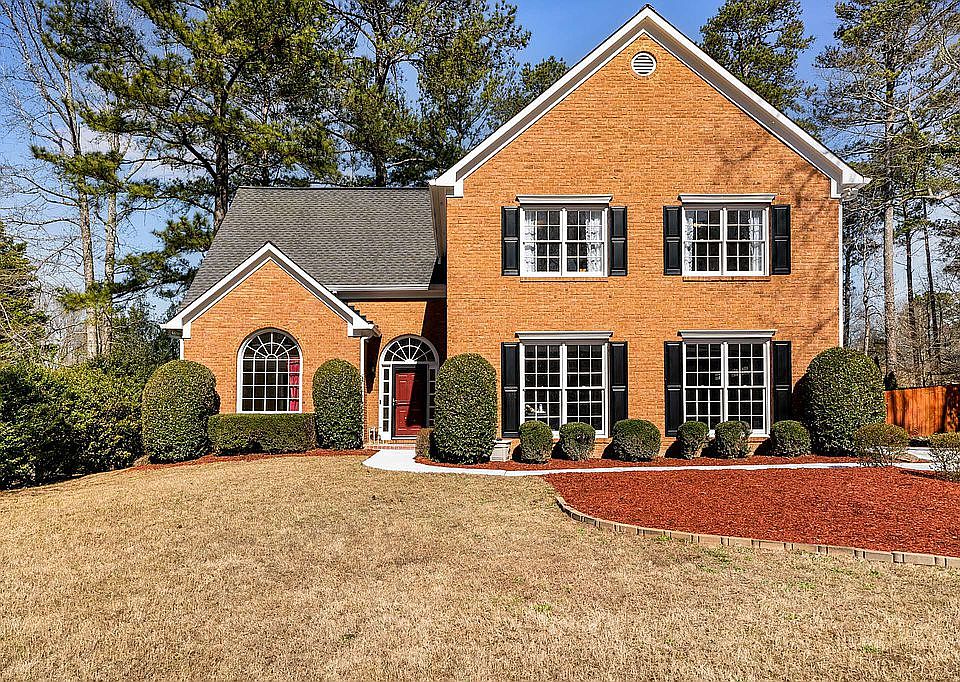 1st image of 2403 Westport Cir SW