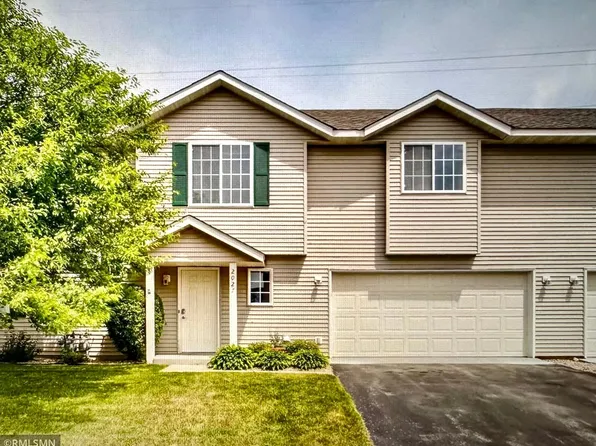 2027 Brittany Ct, Shakopee, MN 55379