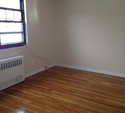 3rd image of 13605 Jewel Ave