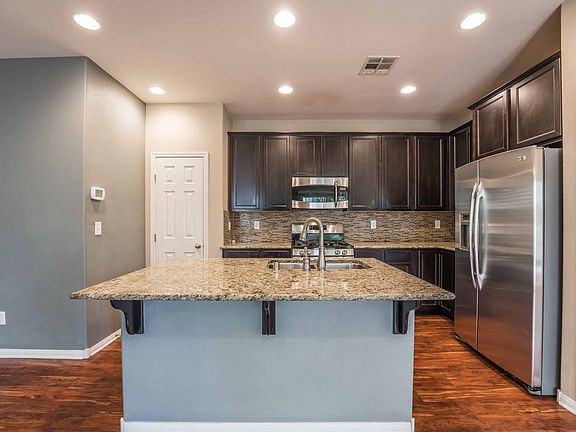 3rd image of 1553 Razella Ct