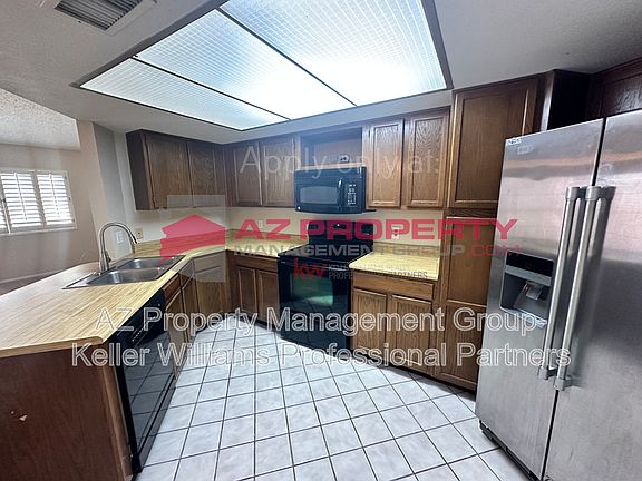 3rd image of 4770 W New World Dr