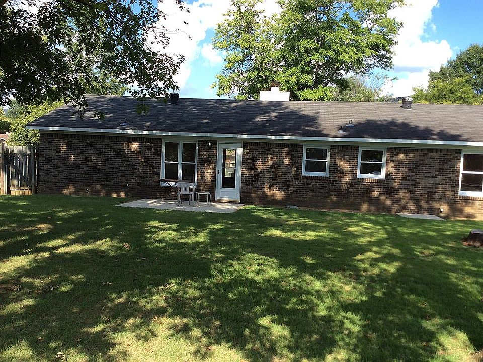 1st image of 1026 Kinsey Dr SE