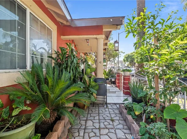 1042 Lewis Ave, Long Beach, CA 90813