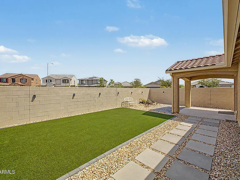 8954 W San Juan Ave — Photo 37