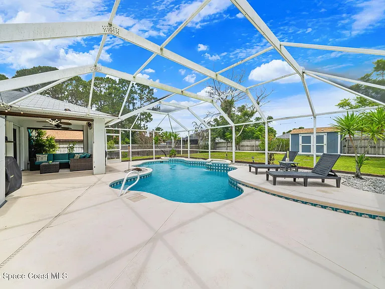 831 Koln Ct NW — Photo 29