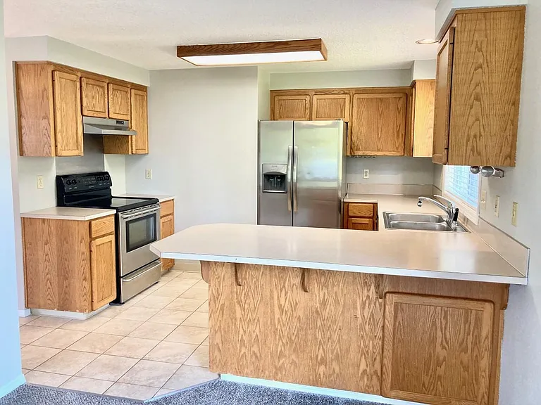 380 NW 150th Ave — Photo 9