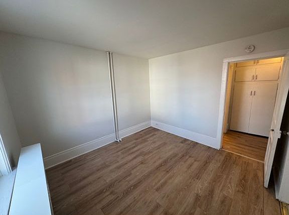 3rd image of 10 Willow St N #1