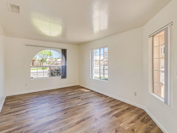 4th image of 7557 E Navarro Ave