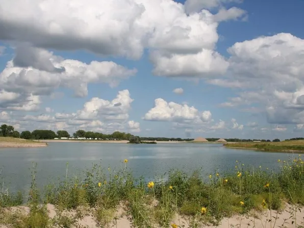 1601 Miles Dr, Norfolk, NE 68701