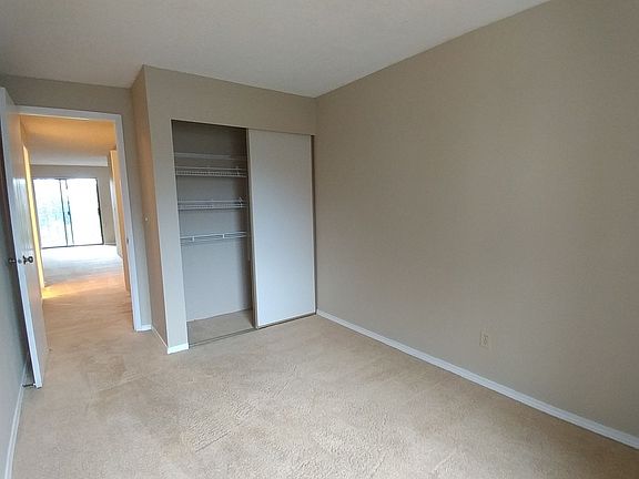 4th image of 7306 N Skyview Pl APT A105