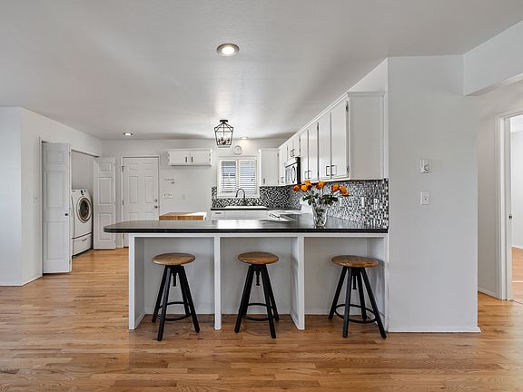 4th image of 3602 S Wilkeson St