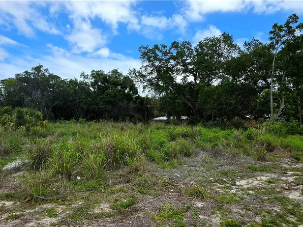 744 4th Ave SW, Vero Beach, FL 32962