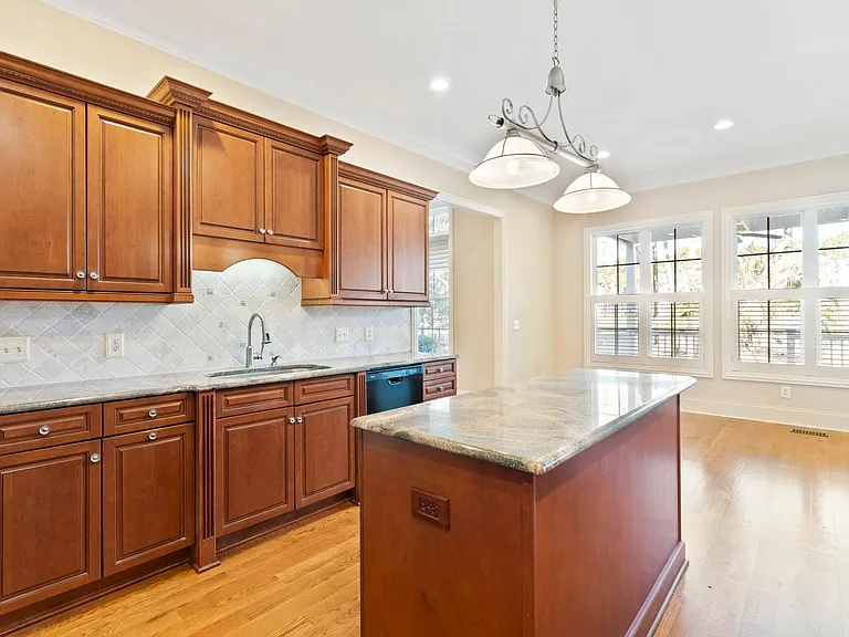 2686 Medina Ct — Photo 40