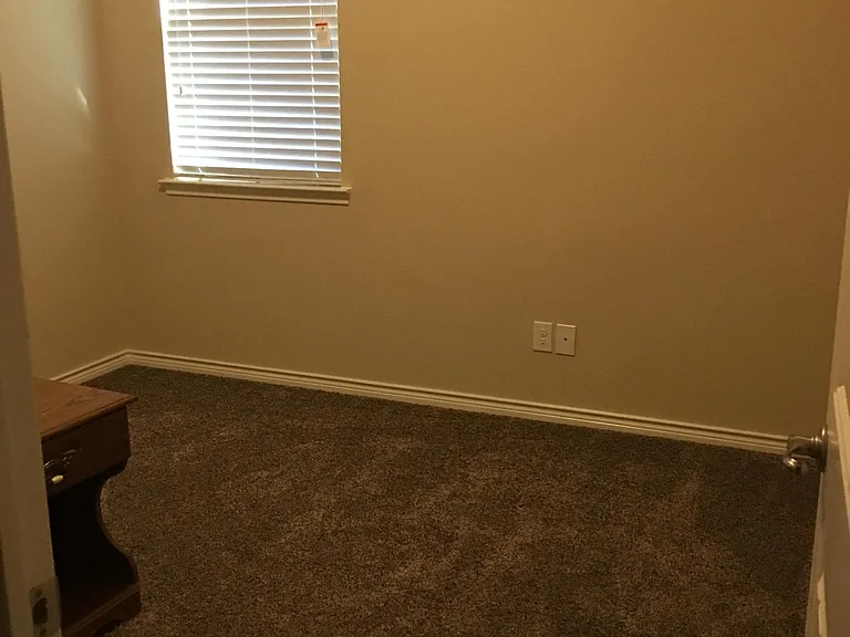 2157 Olivereta Dr — Photo 9