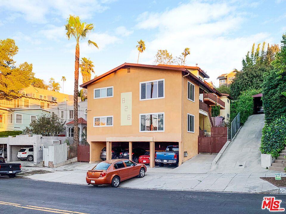 1st image of 826 Hyperion Ave