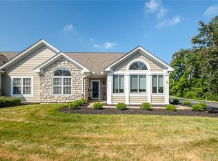 1576 Turnberry Village Dr, Dayton, OH 45458