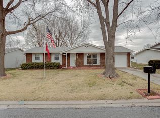 1309 Lexington Dr, Collinsville, IL