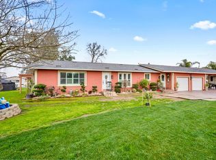 3261 E Calimyrna Rd, Acampo, CA 95220