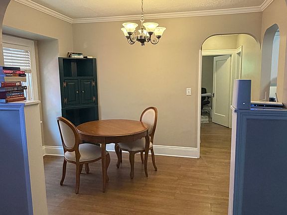 4th image of 3859 W 132nd St Unit 1