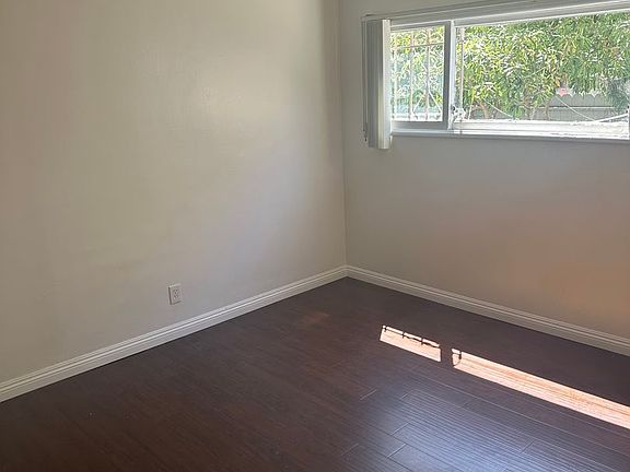 3rd image of 3611 Westwood Blvd #2