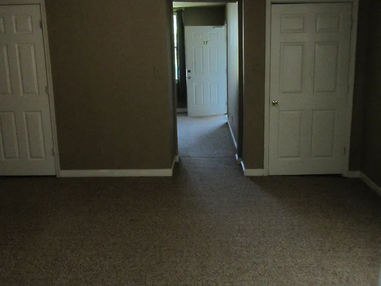 2014 W Main St #1F — Photo 3