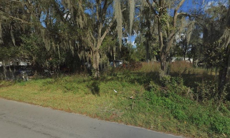 1st image of 810 Plateau Ave