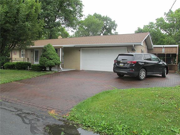 2nd image of 1026 Oakhurst Dr