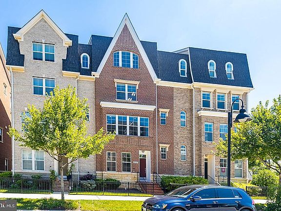 2nd image of 622 Crown Park Ave