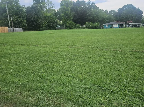 103-111 6th Ave NW, Decatur, AL 35601