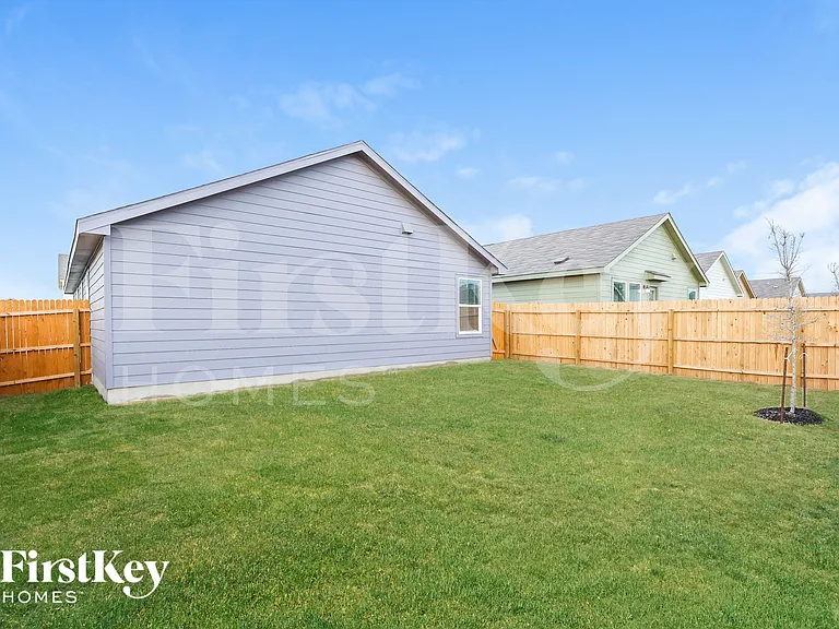10606 Varmus Dr — Photo 15