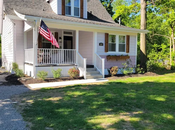 103 W Sharon Rd, Cincinnati, OH 45246