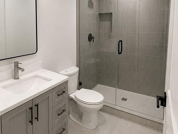 3rd image of 574 Kleinburg Summit Way