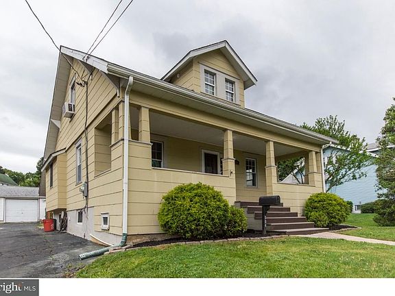 2nd image of 504 Lincoln Ave