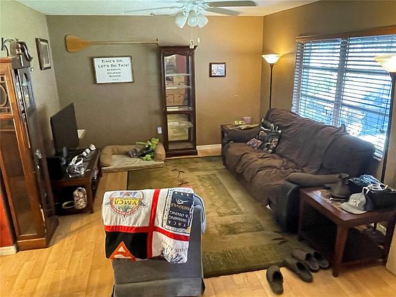 3rd image of 18159 Cochran Blvd