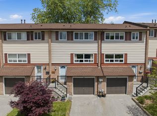 320 Blackthorn St #12, Oshawa, ON L1K 1K9