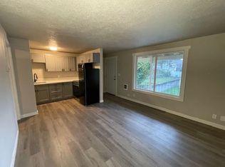 412 Chemawa Rd N APT 4, Salem, OR 97303