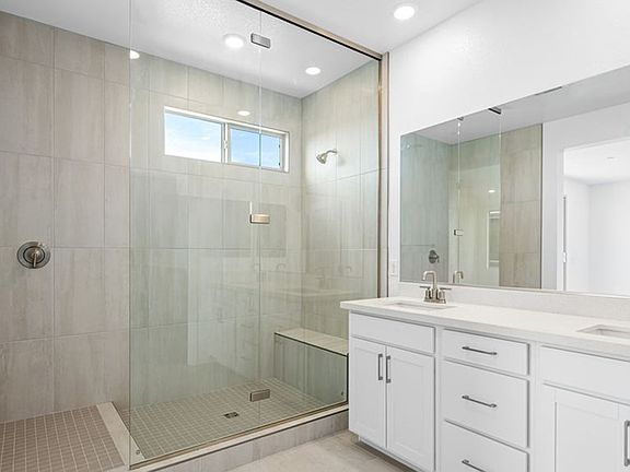 4th image of 653 Semitone Ln