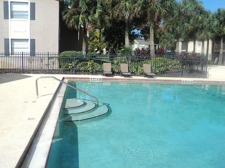 2565 N Alafaya Trl #128 — Photo 16