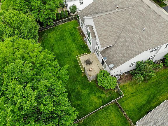 5th image of 1337 Rosemary Dr