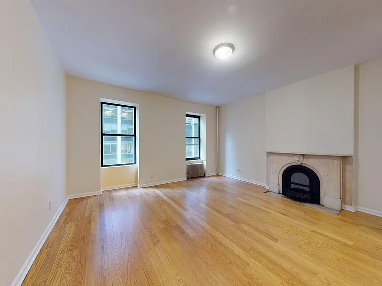 69 W 55th St #4F — Photo 2