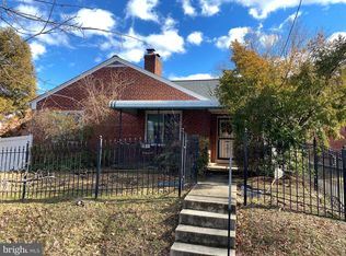 5411 Sargent Rd, Hyattsville, MD 20782