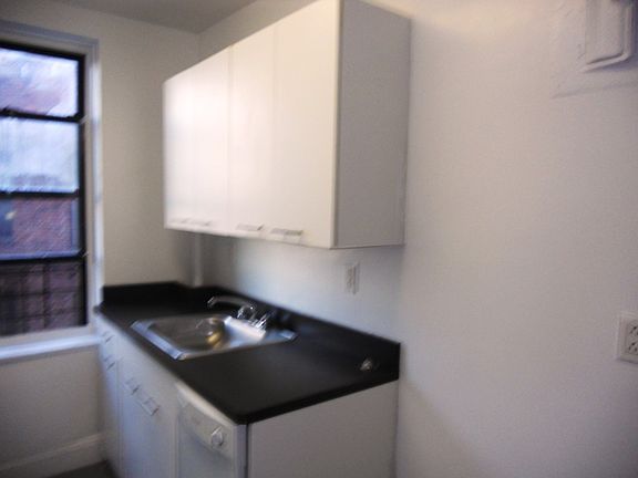 3rd image of 4343 91st Pl APT 3F