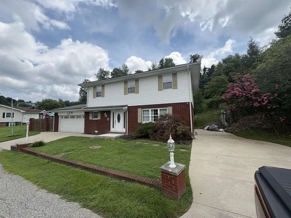 111 Holly Ln, Coal Grove, OH 45638