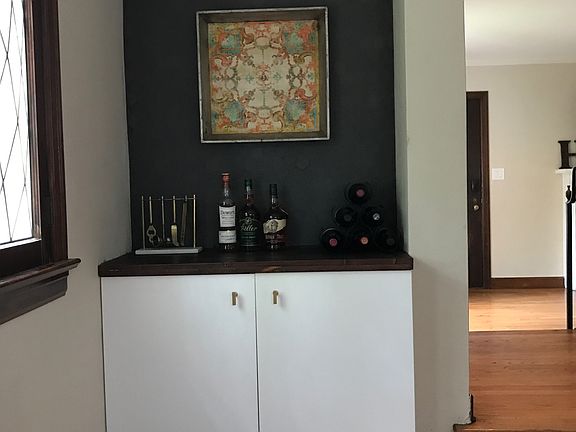 2nd image of 2021 W 50th St