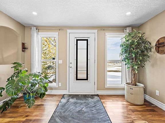 4th image of 28 E Crocus Ridge Point