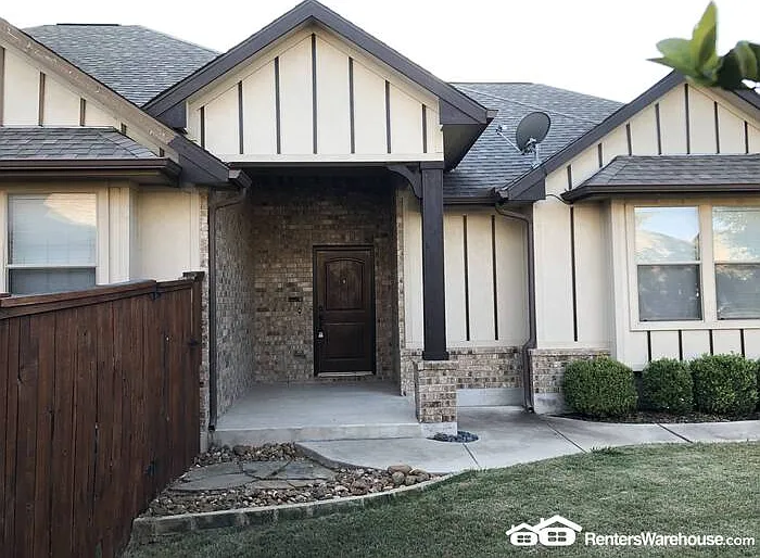 19421 Brent Knoll Dr — Photo 3