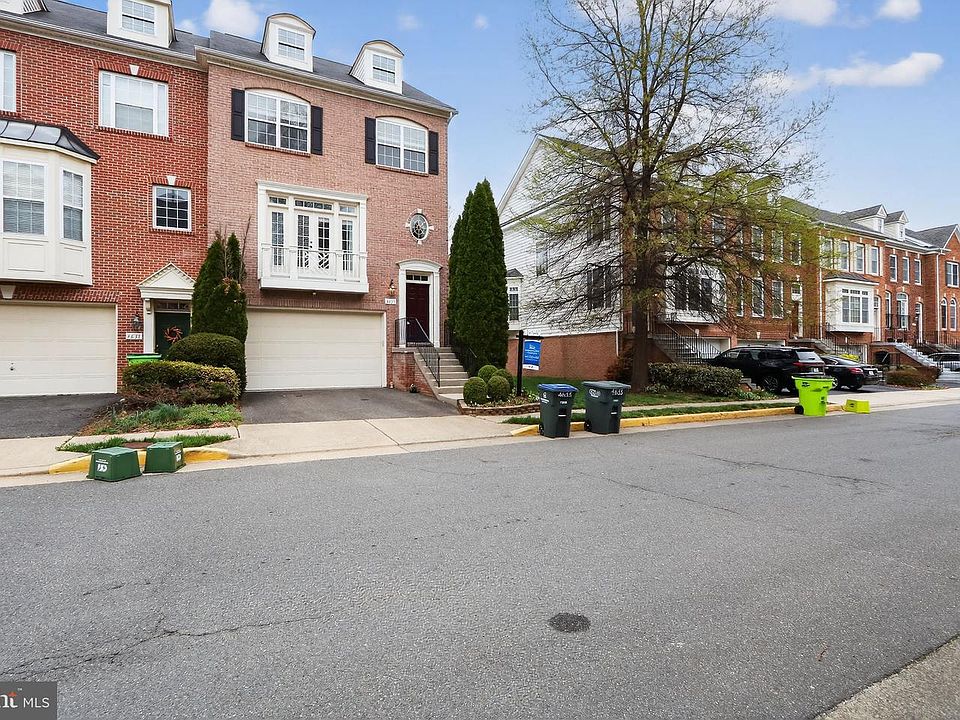 4633 Carisbrooke Ln, Fairfax, VA 22030 | Zillow