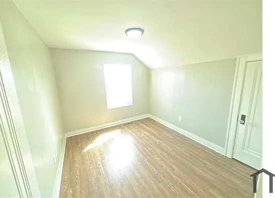 5262 Dickerson St — Photo 13